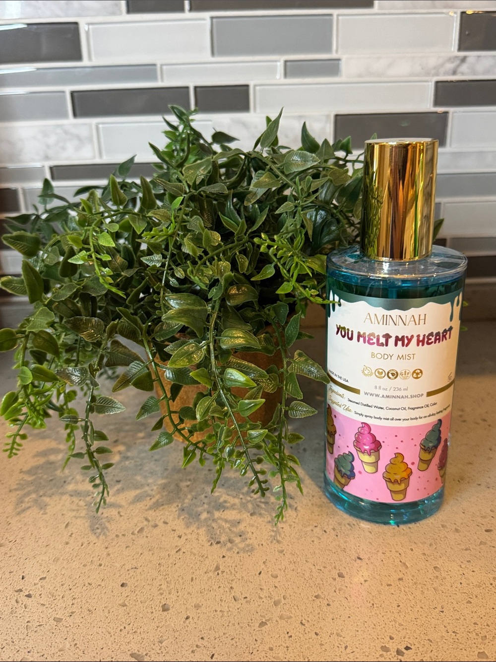 AMINNAH - You Melt My Heart Body Mist (not flammable & not aerosol)